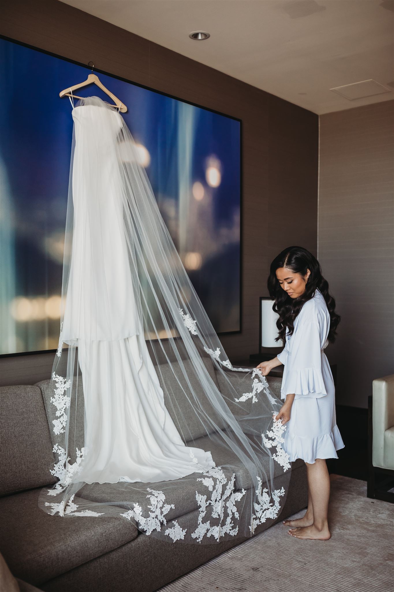 Tips For Choosing A Wedding Dress by Toronto wedding photographer Ten2Ten Photography